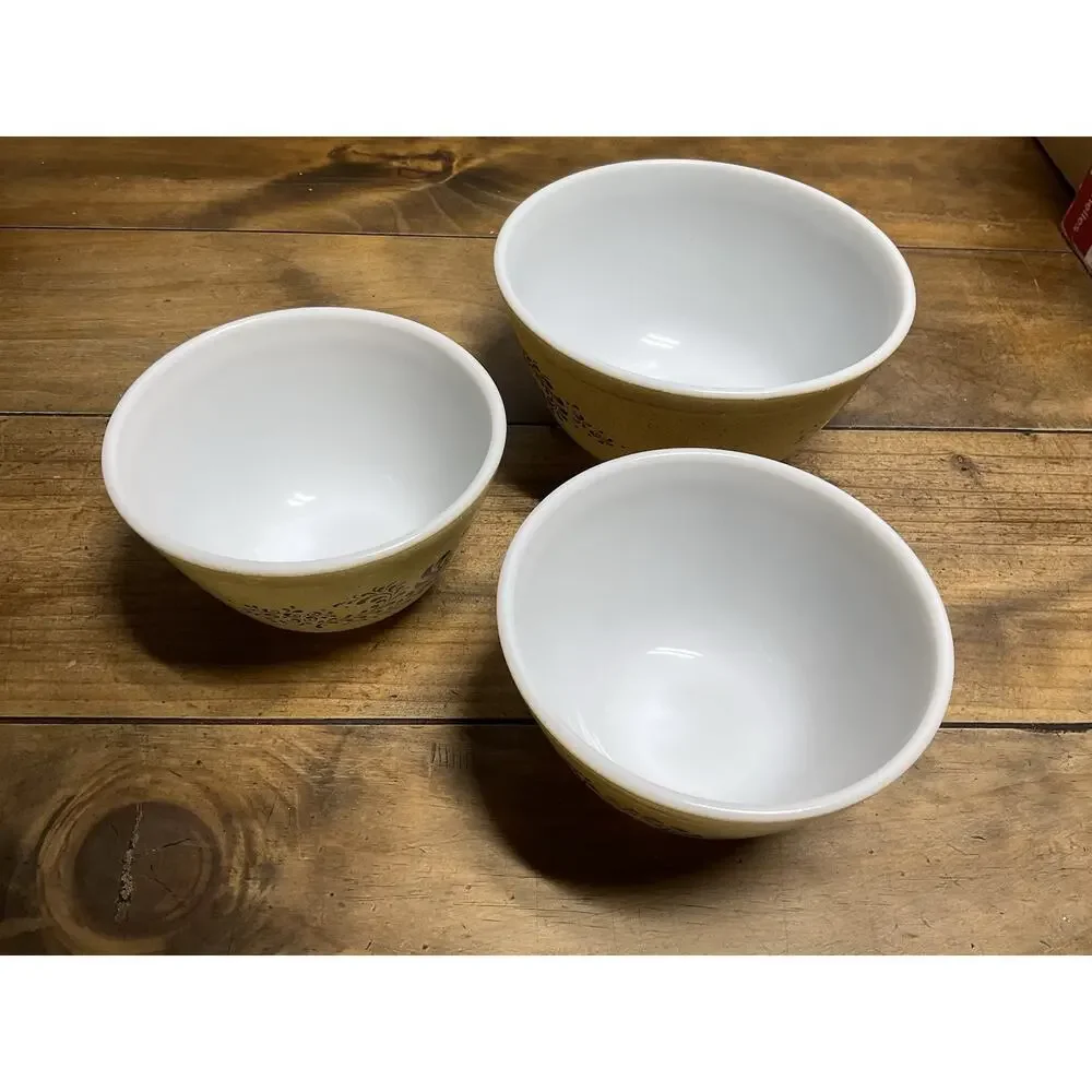 Pyrex vintage homestead
